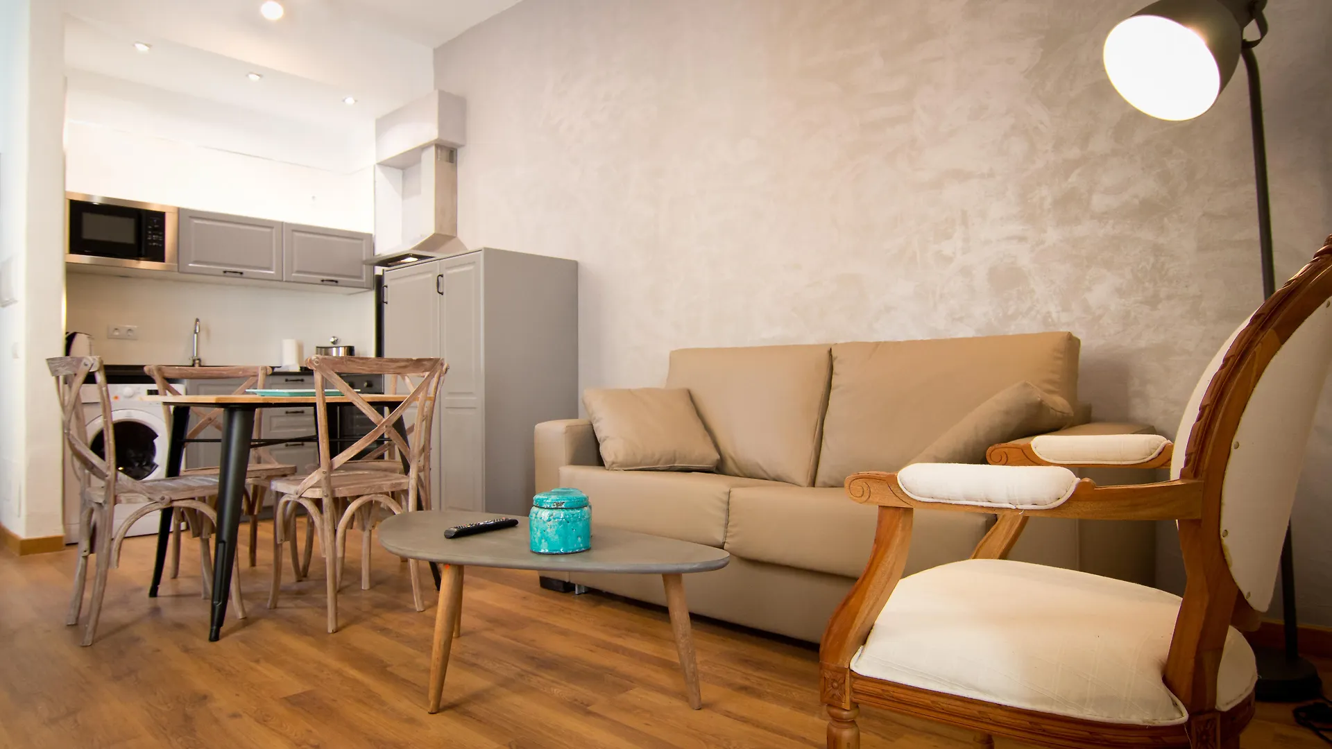 Holidays 2 Malaga Comfort Center Apartment