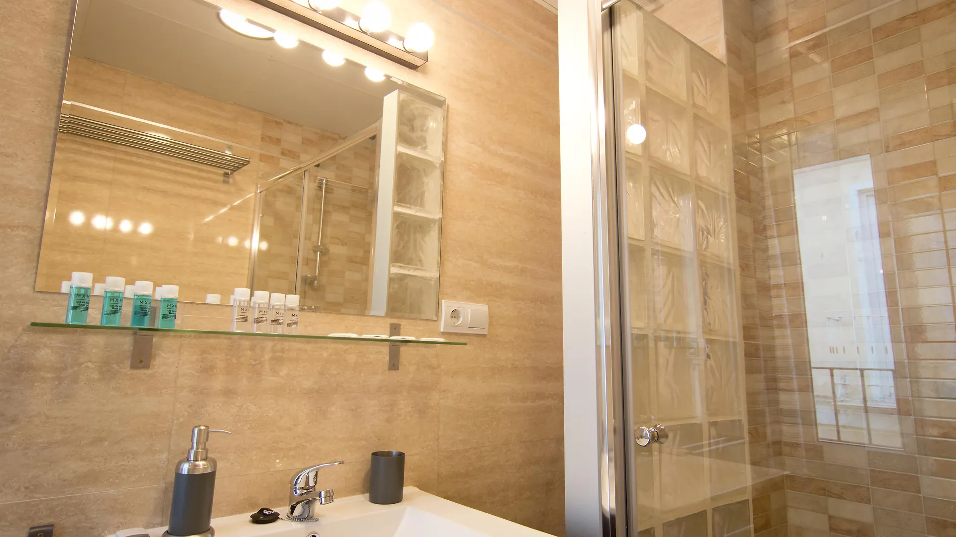 Holidays 2 Malaga Comfort Center Apartment