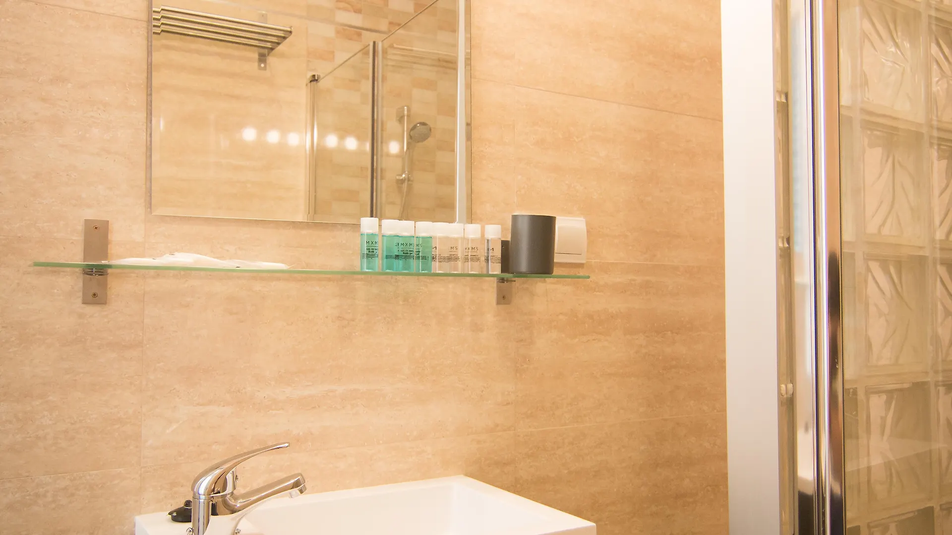 Apartment Holidays 2 Malaga Comfort Center