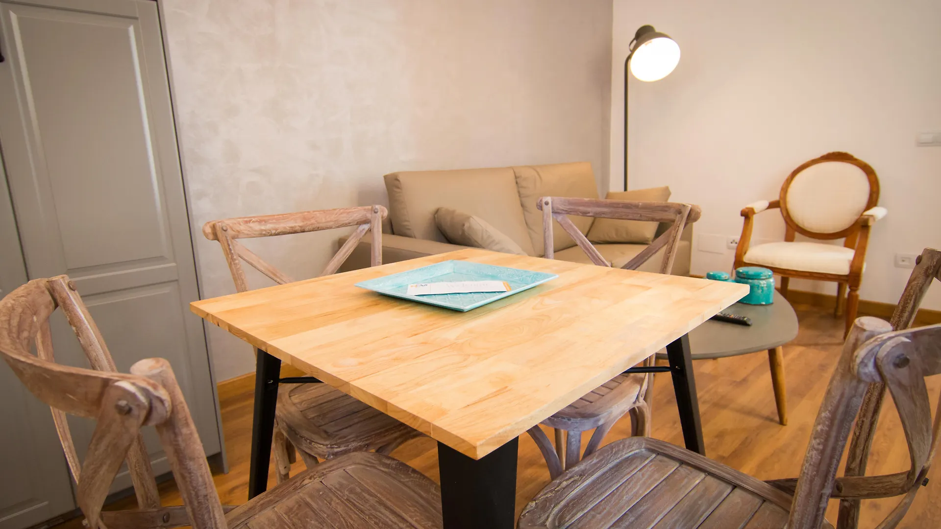 Apartment Holidays 2 Malaga Comfort Center