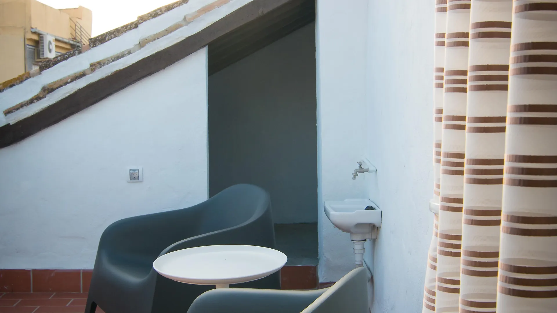 Holidays 2 Malaga Comfort Center 0*,  Spain